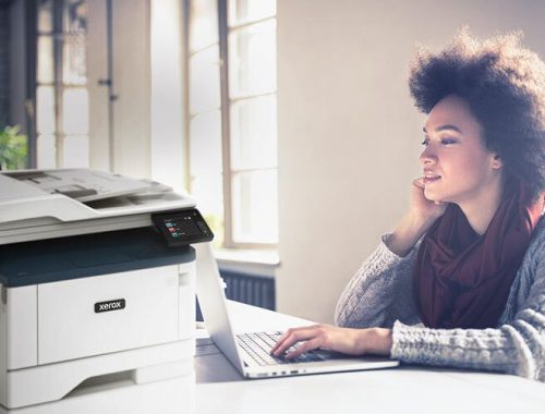 Impresora multifunción Xerox® B315 en situación de trabajo